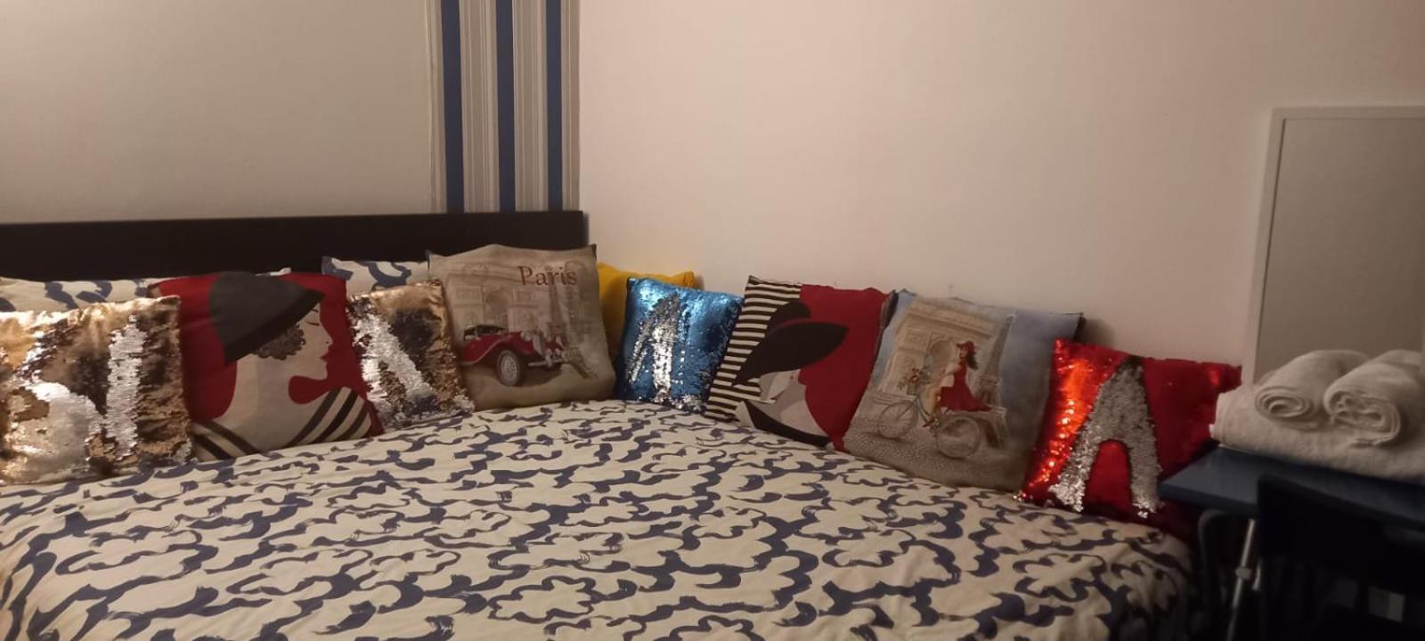 1 Chambre Arena - La Chapelle Paris Ngoại thất bức ảnh